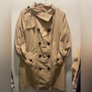 Gap trench coat